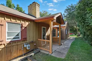 1022 Estes Ave, Lake Forest, IL 60045 - Photo 3