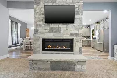 319 W Moulton Street, Pontiac, IL 61764 - Photo 7