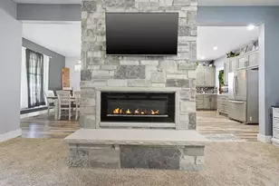 319 W Moulton St, Pontiac, IL 61764 - Photo 7