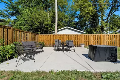 319 W Moulton Street, Pontiac, IL 61764 - Photo 25