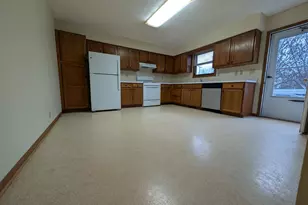 142 E Lincoln Hwy, Waterman, IL 60556 - Photo 13