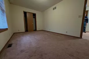 142 E Lincoln Hwy, Waterman, IL 60556 - Photo 7