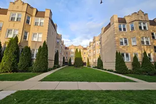 6545 N Francisco Ave, Chicago, IL 60645 - Photo 1