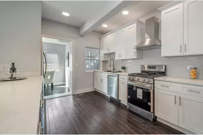 617 S Lombard Avenue, Oak Park, IL 60302 - Photo 3