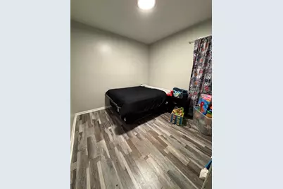 9315 S Clyde Avenue, Chicago, IL 60617 - Photo 3