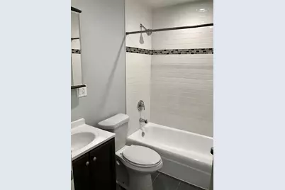 5534 N Kenmore Avenue #208, Chicago, IL 60640 - Photo 7