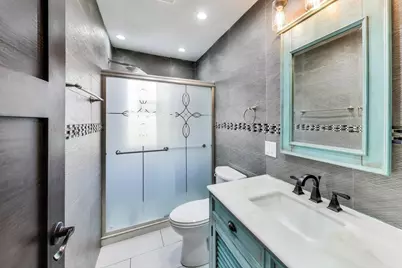 6544 N Albany Avenue, Chicago, IL 60645 - Photo 15