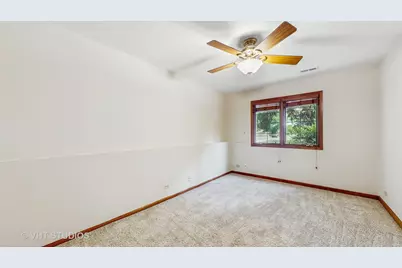 542 Silver Aspen Circle, Crystal Lake, IL 60014 - Photo 17