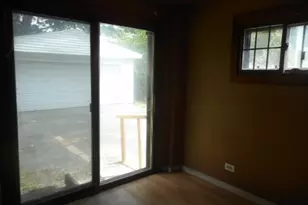 2743 Bellwood Ave, Melrose Park, IL 60164 - Photo 9