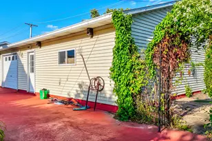 303 N Walnut St, Wenona, IL 61377 - Photo 13