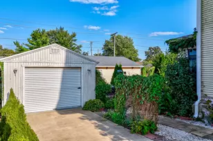 303 N Walnut St, Wenona, IL 61377 - Photo 5