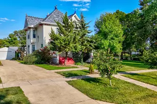 303 N Walnut St, Wenona, IL 61377 - Photo 3