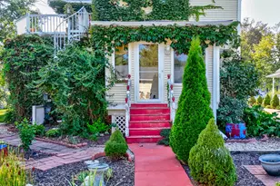 303 N Walnut St, Wenona, IL 61377 - Photo 9