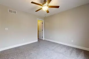 1320 Myrtle Beach Ave, Champaign, IL 61822 - Photo 17