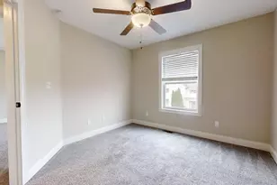 1318 Myrtle Beach Ave, Champaign, IL 61822 - Photo 23