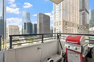 235 W Van Buren St, Chicago, IL 60607 - Photo 13