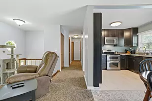 2124 Middlebury Rd, Freeport, IL 61032 - Photo 9