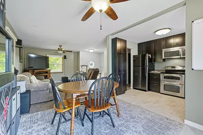 2124 Middlebury Road, Freeport, IL 61032 - Photo 7