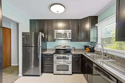 2124 Middlebury Road, Freeport, IL 61032 - Photo 3