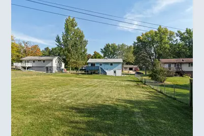 2124 Middlebury Road, Freeport, IL 61032 - Photo 21
