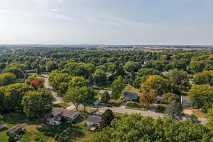 2124 Middlebury Rd, Freeport, IL 61032 - Photo 19