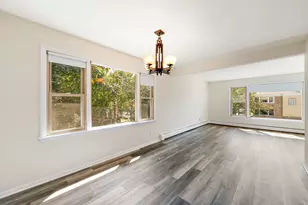 5400 W Dakin St, Chicago, IL 60641 - Photo 11