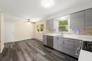 5400 W Dakin St, Chicago, IL 60641 - Photo 5