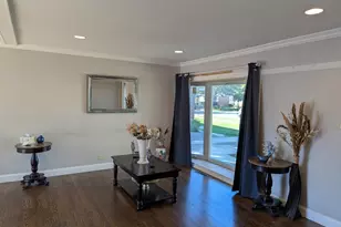 8927 Belleforte Ave, Morton Grove, IL 60053 - Photo 9