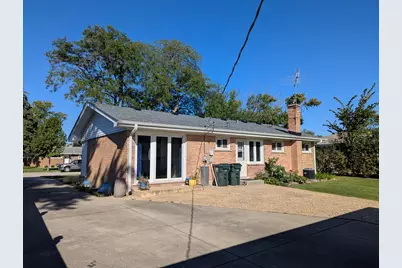 8927 Belleforte Avenue, Morton Grove, IL 60053 - Photo 5