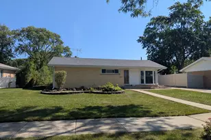 8927 Belleforte Ave, Morton Grove, IL 60053 - Photo 3