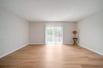 3856 S Parkway Drive #2A, Northbrook, IL 60062 - Photo 3