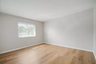 3856 S Parkway Dr, Northbrook, IL 60062 - Photo 13