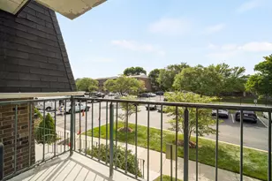 3856 S Parkway Dr, Northbrook, IL 60062 - Photo 15