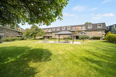 3856 S Parkway Drive #2A, Northbrook, IL 60062 - Photo 17