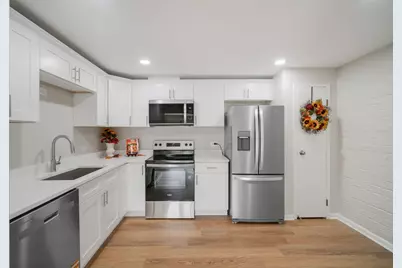 3856 S Parkway Drive #2A, Northbrook, IL 60062 - Photo 5