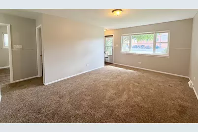 826 Williams Street, Calumet City, IL 60409 - Photo 3