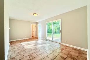 2711 Larkspur Ln, Hazel Crest, IL 60429 - Photo 7