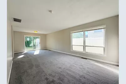 2711 Larkspur Lane, Hazel Crest, IL 60429 - Photo 5