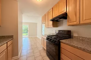 2711 Larkspur Ln, Hazel Crest, IL 60429 - Photo 3