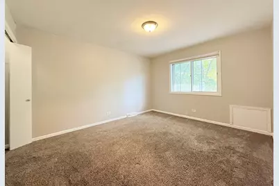 1122 W Iowa Street, Glenwood, IL 60425 - Photo 11