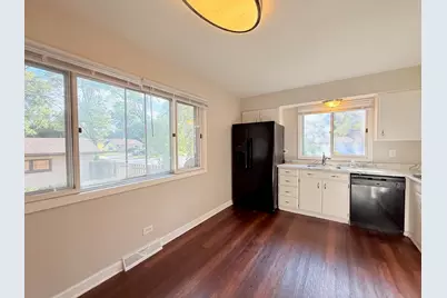 1122 W Iowa Street, Glenwood, IL 60425 - Photo 5