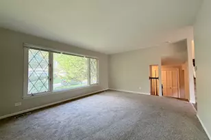 1122 W Iowa St, Glenwood, IL 60425 - Photo 3