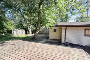 1122 W Iowa St, Glenwood, IL 60425 - Photo 21