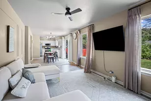 128 Sycamore Ave, Streamwood, IL 60107 - Photo 5