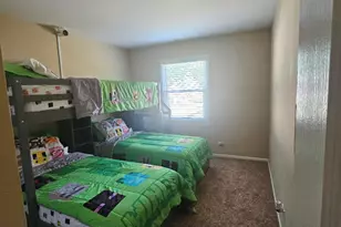 45 S Stonington Dr, Palatine, IL 60074 - Photo 3