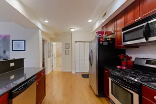 7021 N Greenview Ave, Chicago, IL 60626 - Photo 5