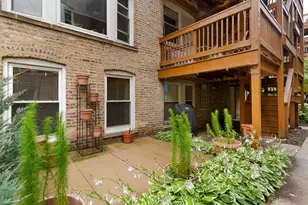 7021 N Greenview Ave, Chicago, IL 60626 - Photo 3