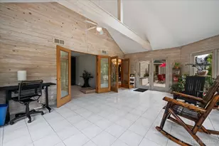 905 Merrill New Rd, Sugar Grove, IL 60554 - Photo 11