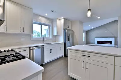 8218 Linder Avenue, Burbank, IL 60459 - Photo 11