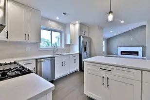 8218 Linder Ave, Burbank, IL 60459 - Photo 11